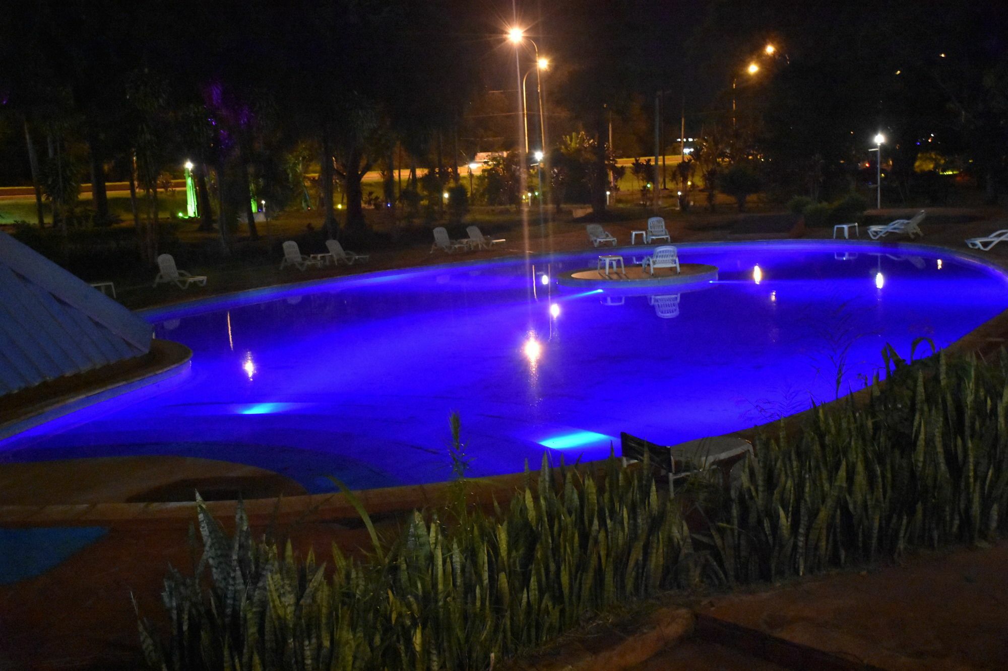 Tangoinn Club Iguazu Party Luxury Hostel بويرتو إجوازو المظهر الخارجي الصورة