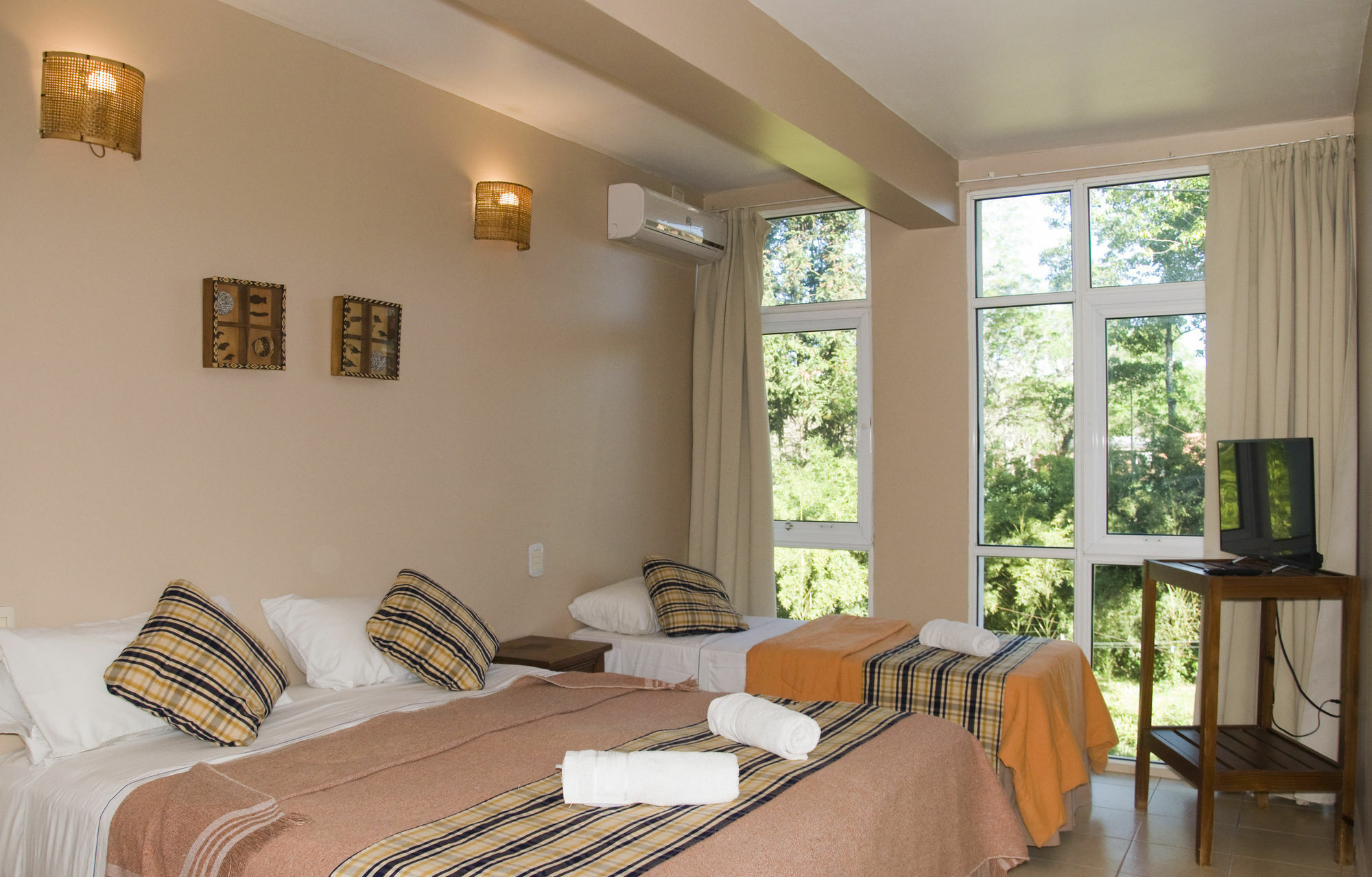 Tangoinn Club Iguazu Party Luxury Hostel بويرتو إجوازو المظهر الخارجي الصورة