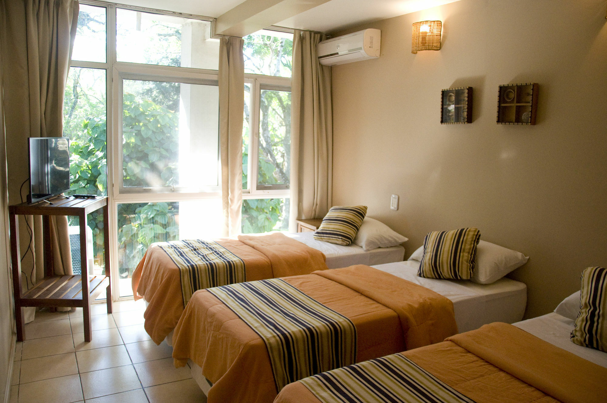 Tangoinn Club Iguazu Party Luxury Hostel بويرتو إجوازو المظهر الخارجي الصورة