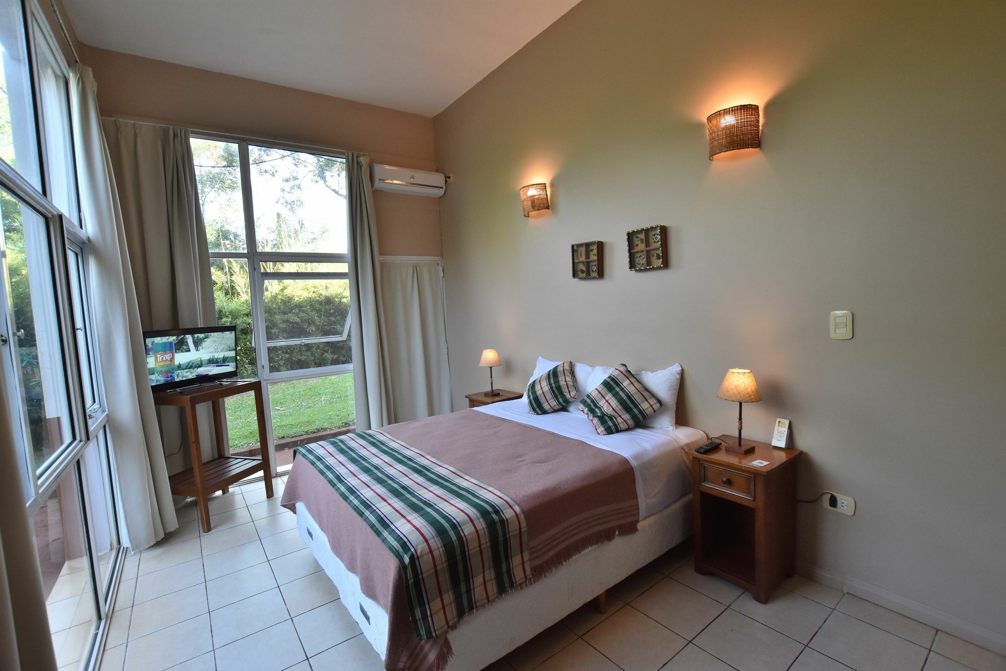 Tangoinn Club Iguazu Party Luxury Hostel بويرتو إجوازو المظهر الخارجي الصورة